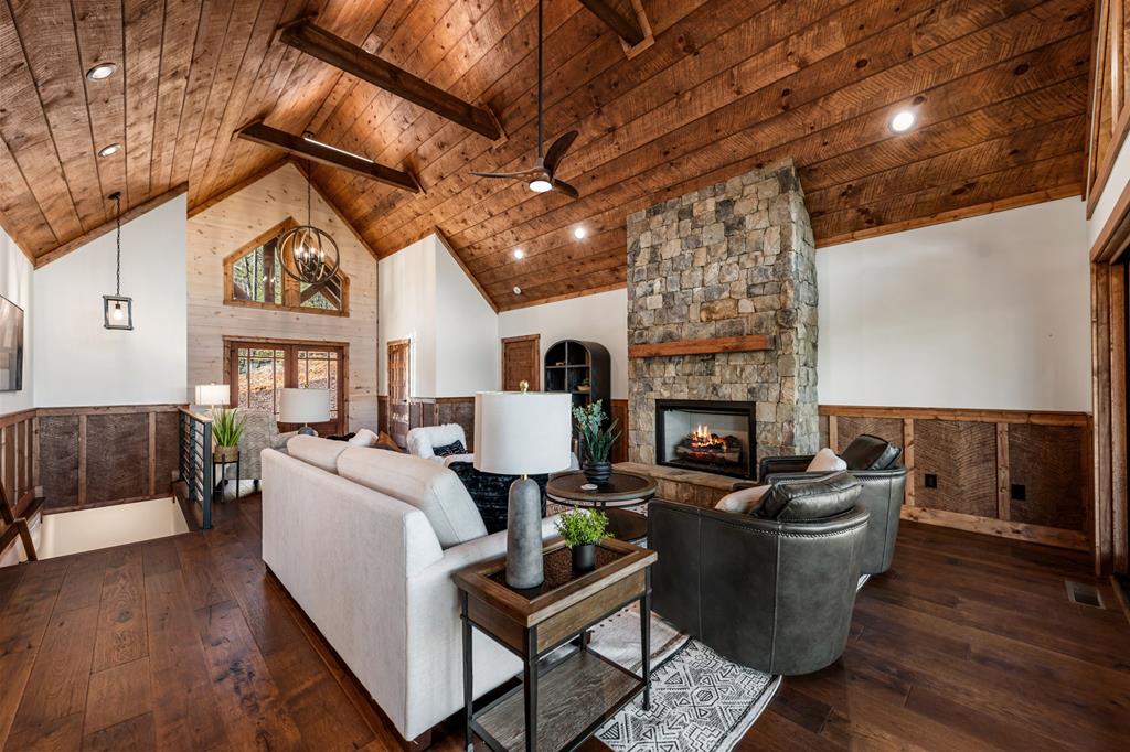 290 Weaver Creek Overlook