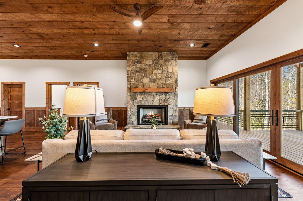 290 Weaver Creek Overlook