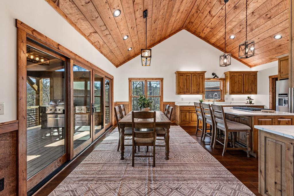 290 Weaver Creek Overlook