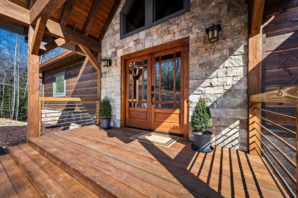 290 Weaver Creek Overlook