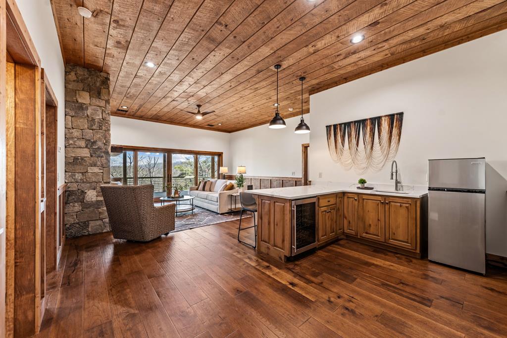 290 Weaver Creek Overlook