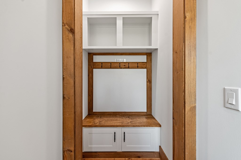 172 Grand Oaks Trail