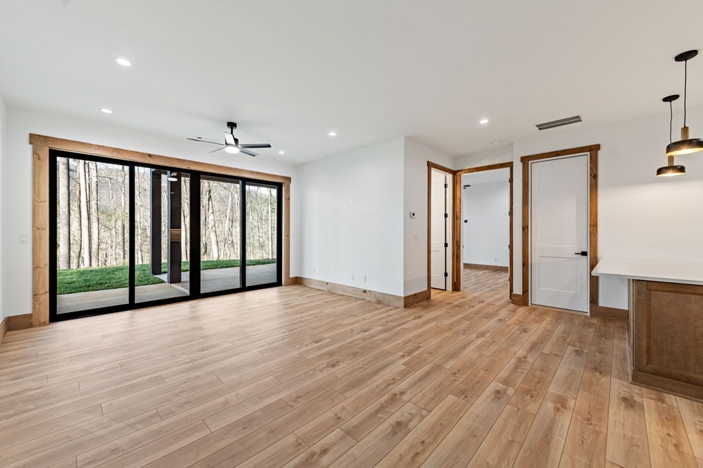 172 Grand Oaks Trail