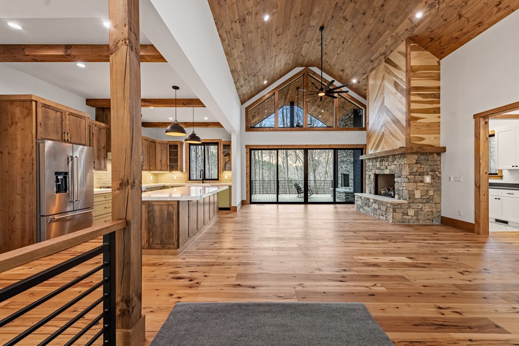 172 Grand Oaks Trail