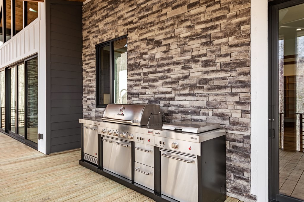 172 Grand Oaks Trail