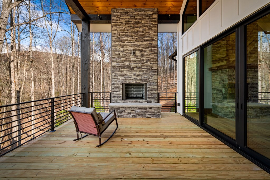 172 Grand Oaks Trail