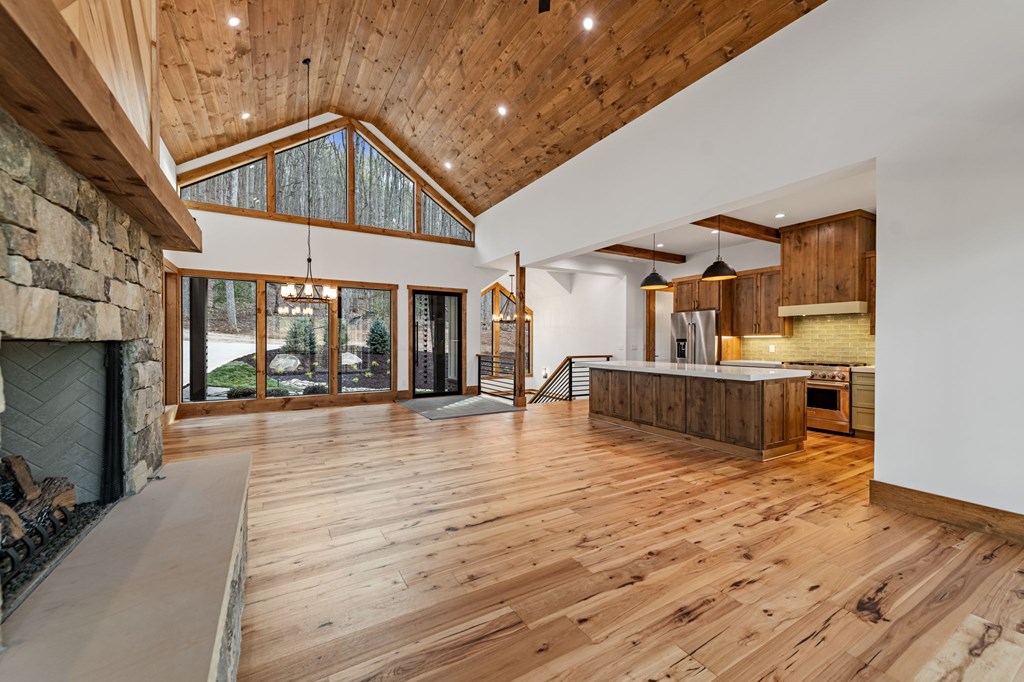 172 Grand Oaks Trail