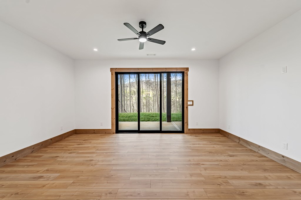 172 Grand Oaks Trail