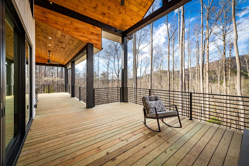 172 Grand Oaks Trail