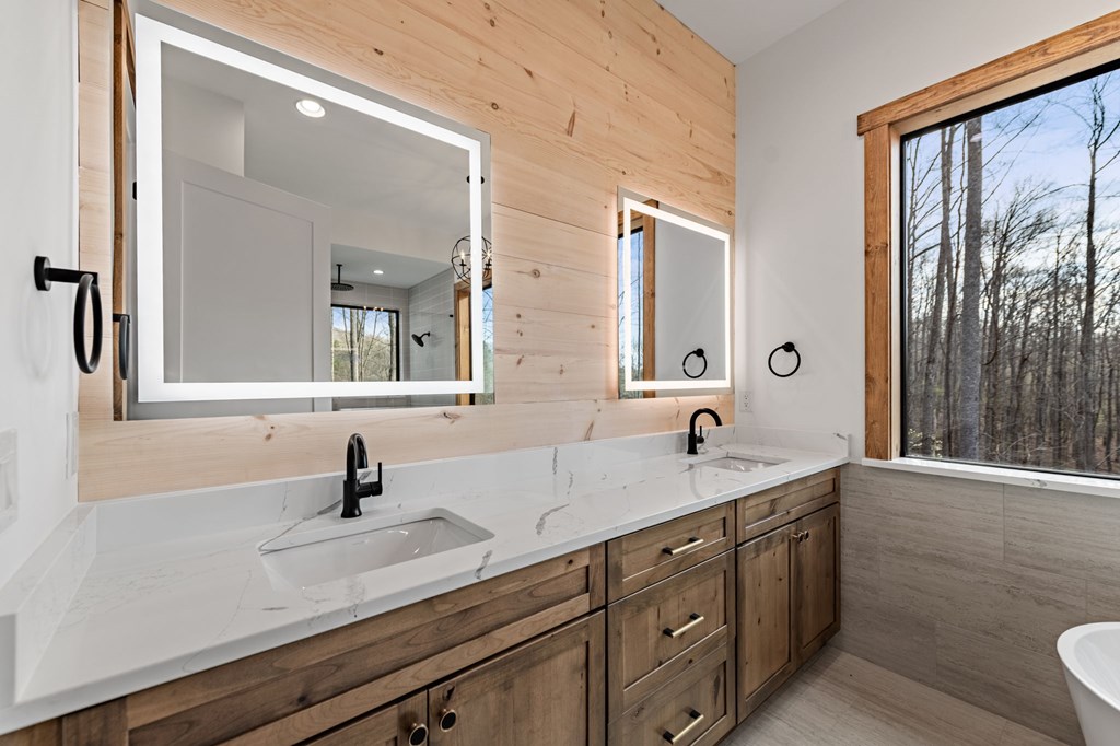 172 Grand Oaks Trail