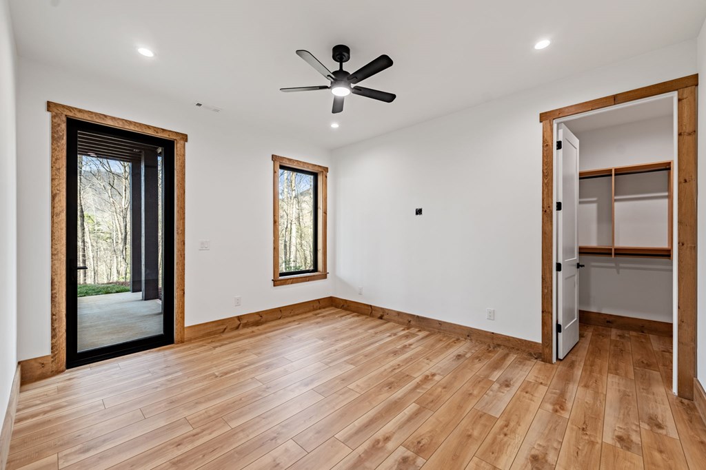 172 Grand Oaks Trail