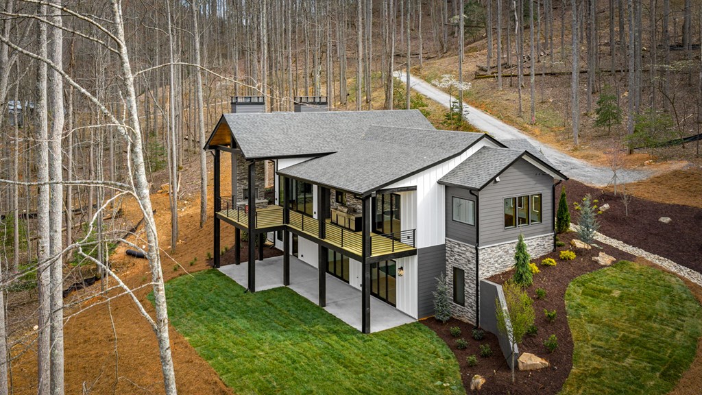 172 Grand Oaks Trail