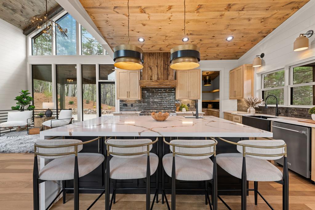 125 Stanley Creek Overlook