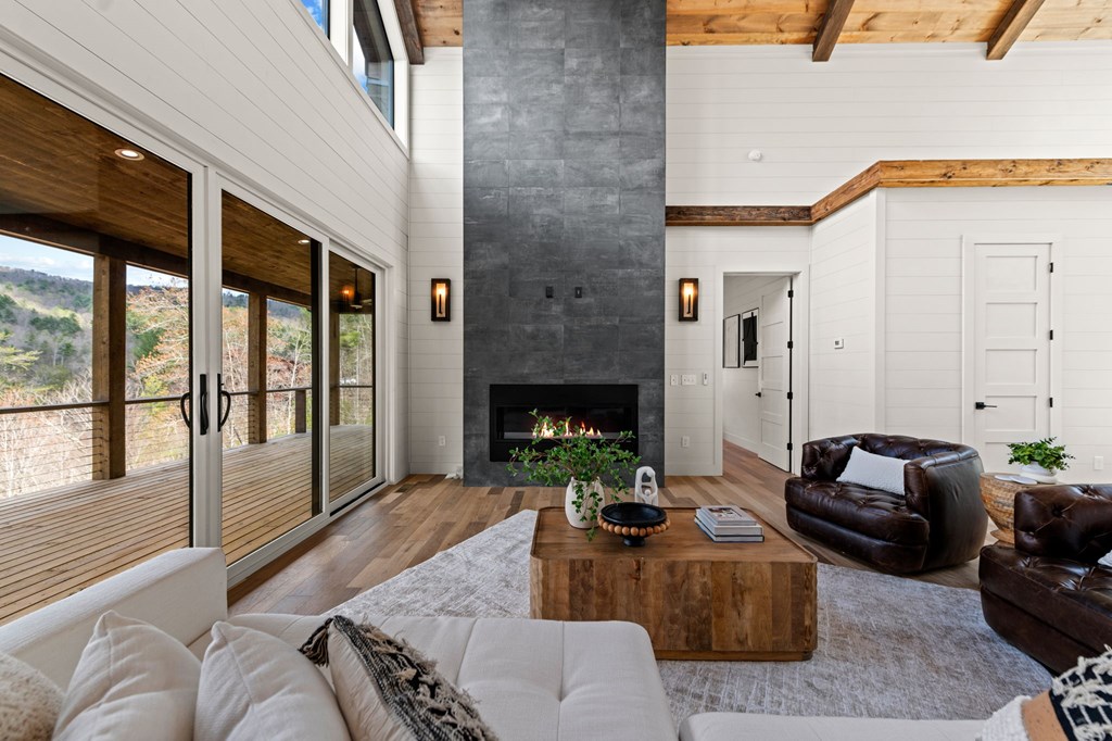 125 Stanley Creek Overlook