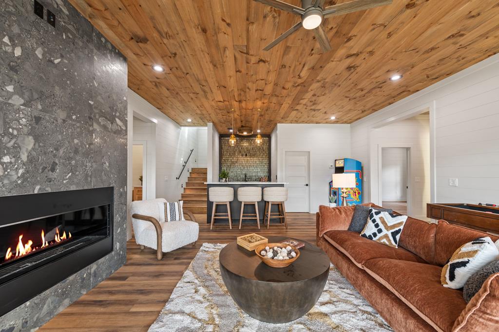 125 Stanley Creek Overlook