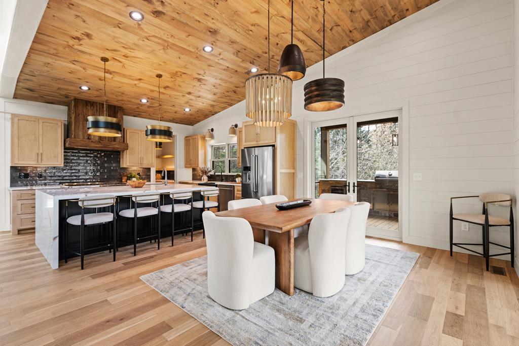 125 Stanley Creek Overlook