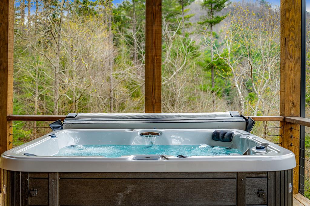 125 Stanley Creek Overlook