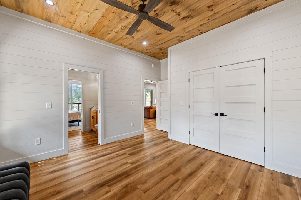 125 Stanley Creek Overlook