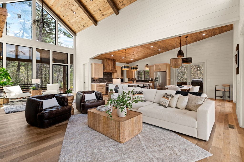 125 Stanley Creek Overlook