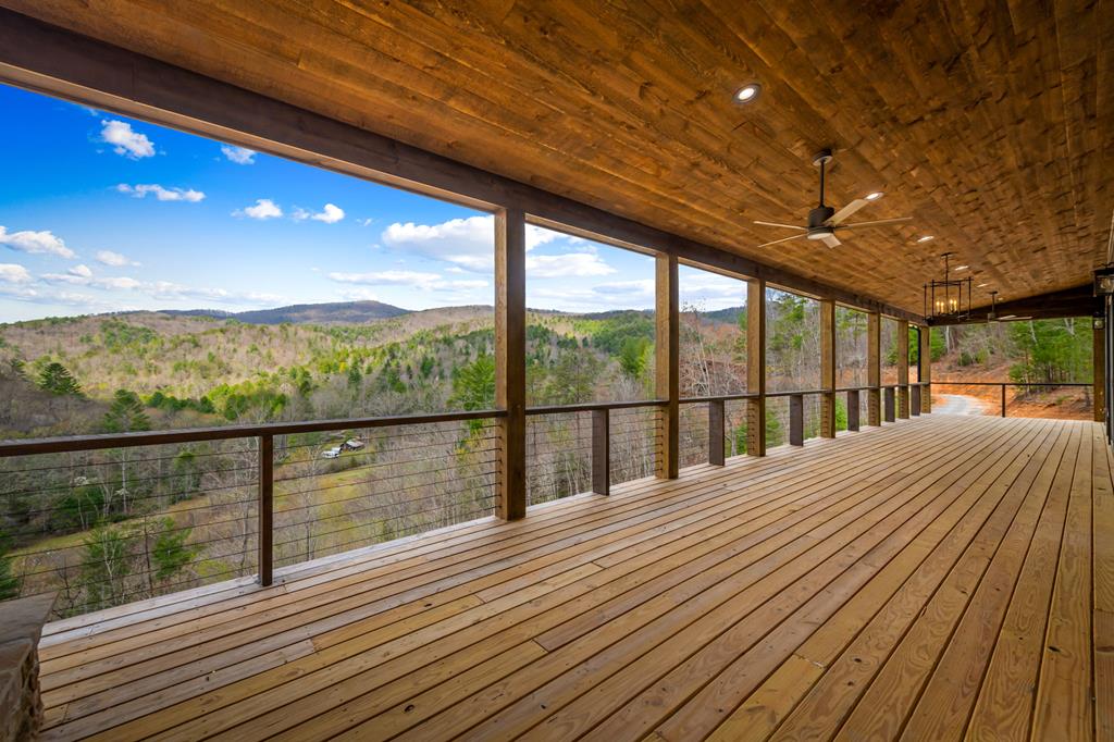 125 Stanley Creek Overlook