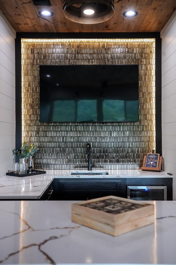 125 Stanley Creek Overlook