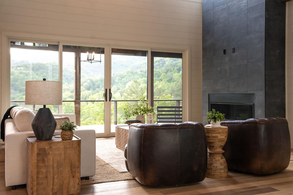 125 Stanley Creek Overlook