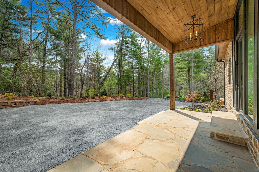 125 Stanley Creek Overlook