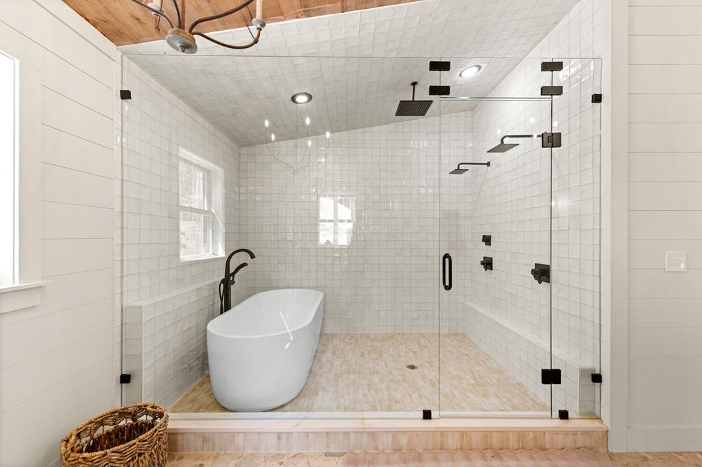 125 Stanley Creek Overlook