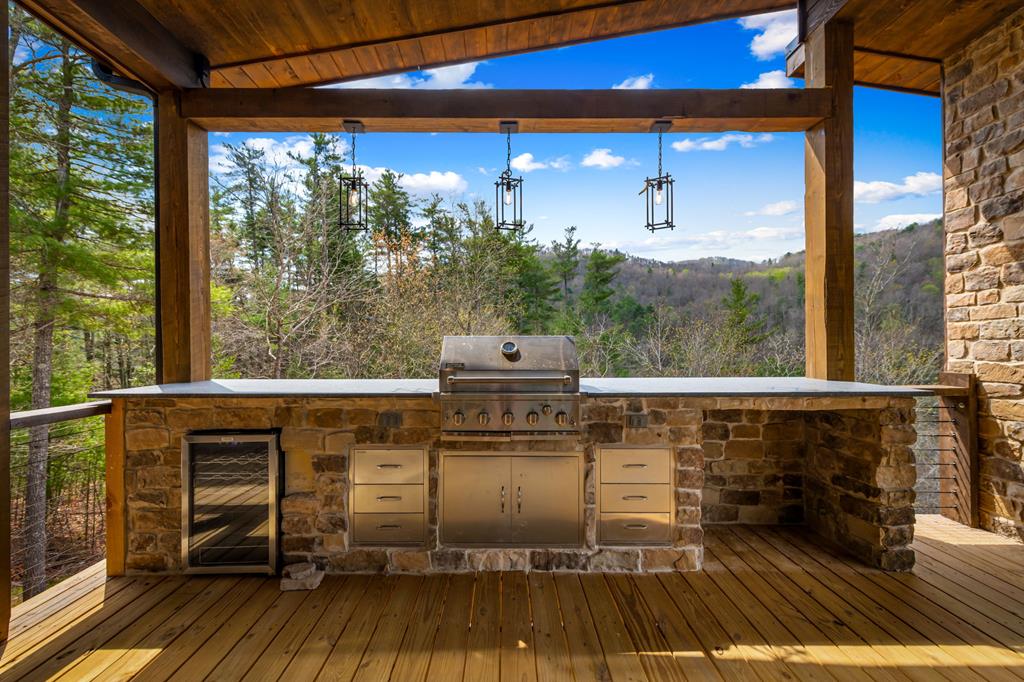 125 Stanley Creek Overlook