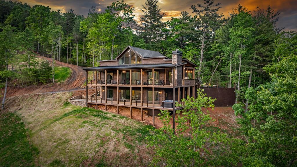 125 Stanley Creek Overlook