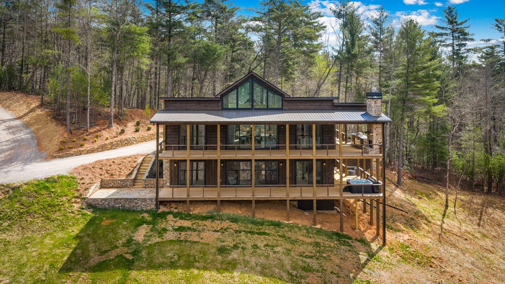 125 Stanley Creek Overlook