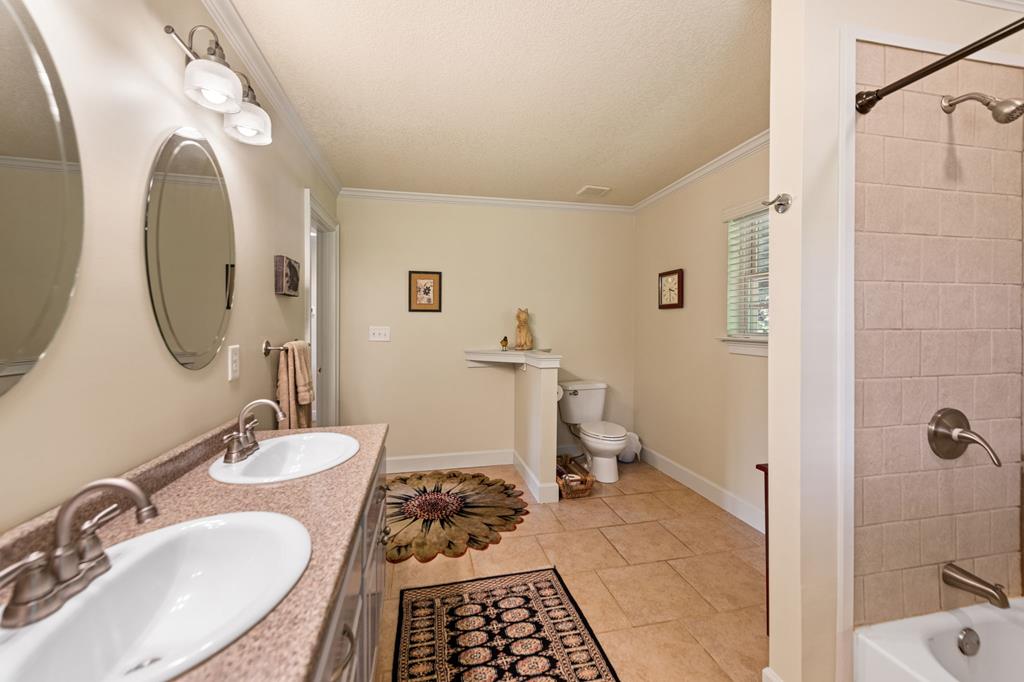 270 Ausburn Road