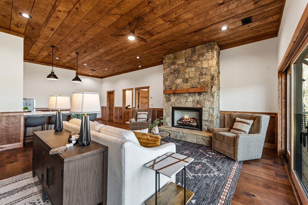 290 Weaver Creek Overlook