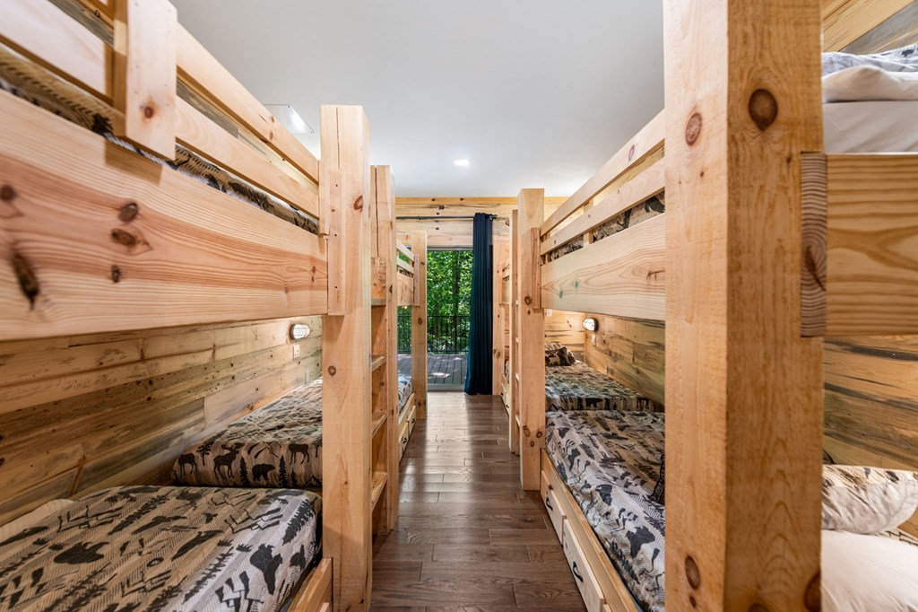 152 N Hiawatha Trail