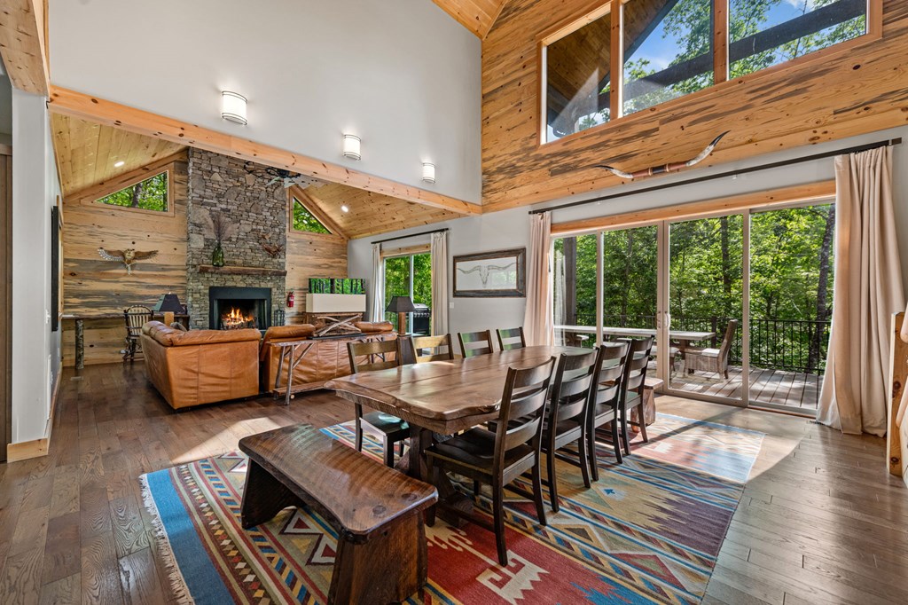 152 N Hiawatha Trail