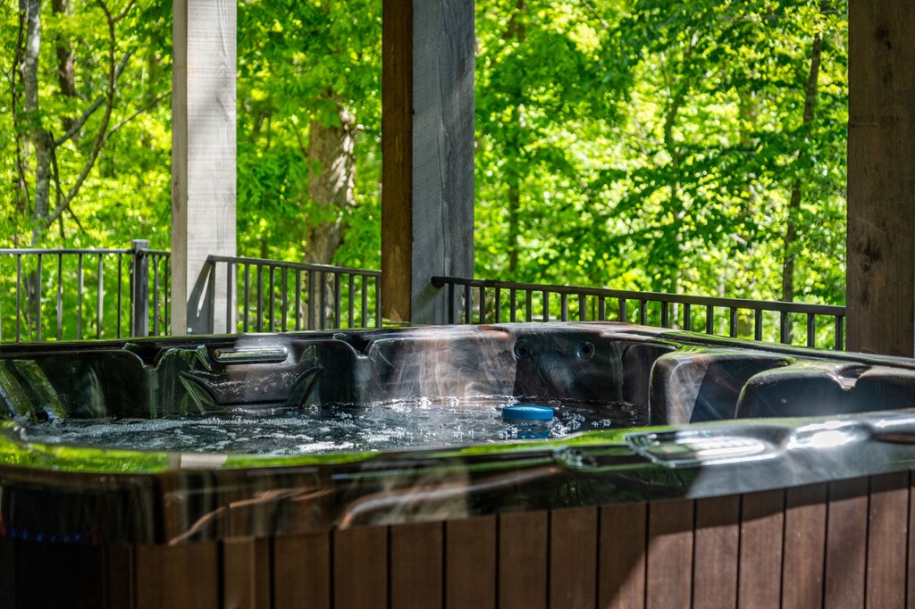 152 N Hiawatha Trail