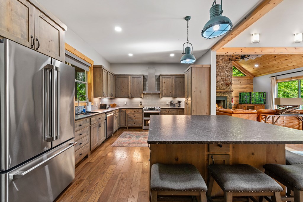 152 N Hiawatha Trail