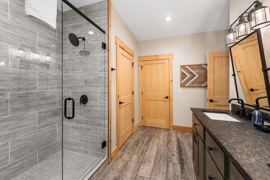 152 N Hiawatha Trail