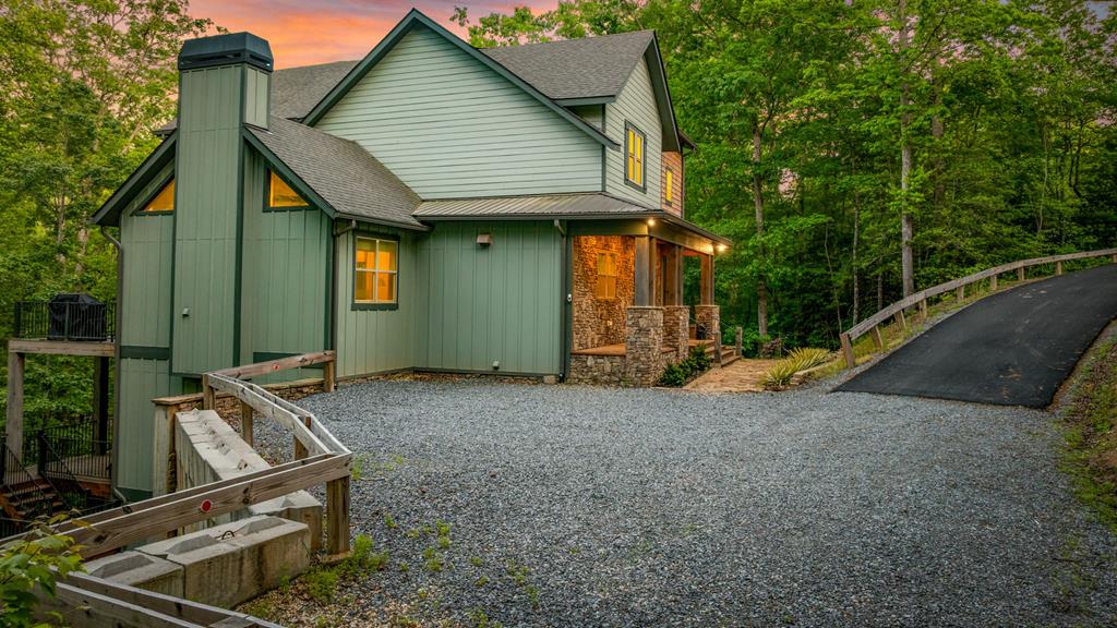 152 N Hiawatha Trail