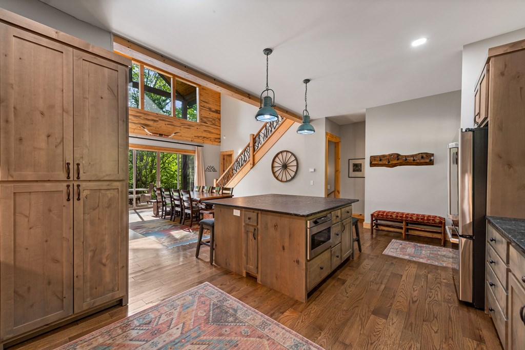 152 N Hiawatha Trail