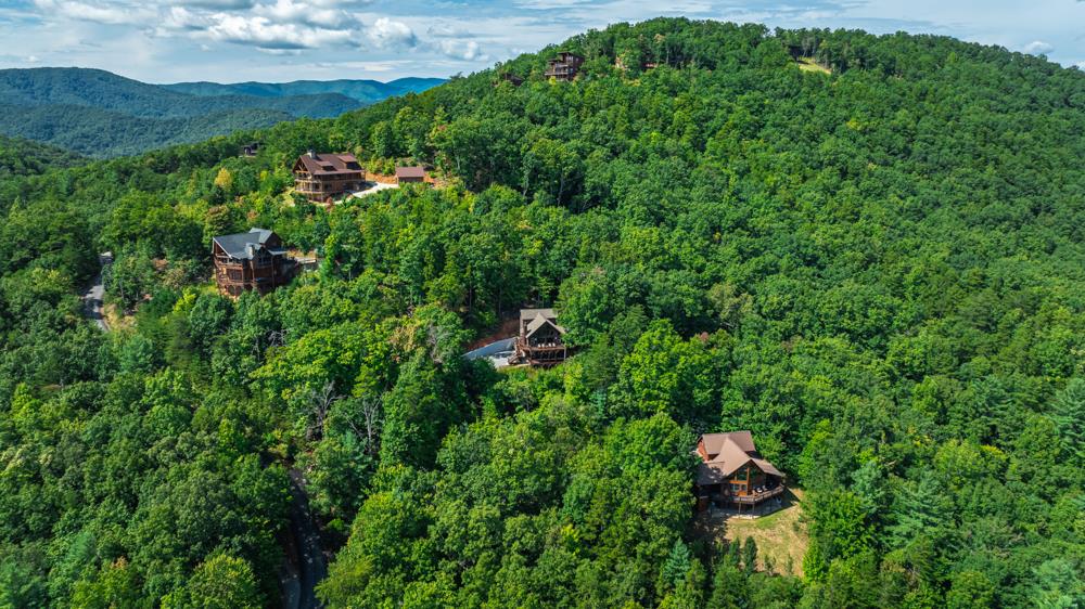 300 Cloudland Trace