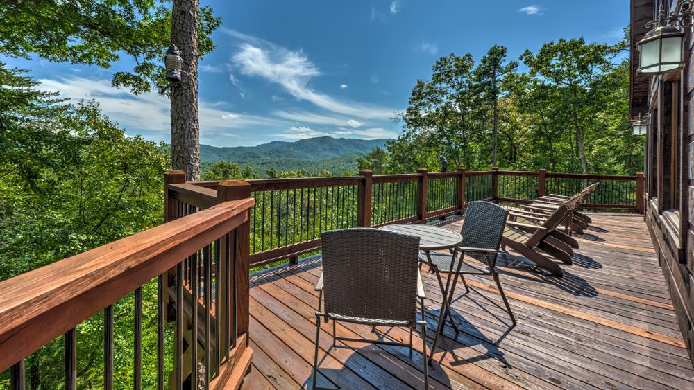 300 Cloudland Trace