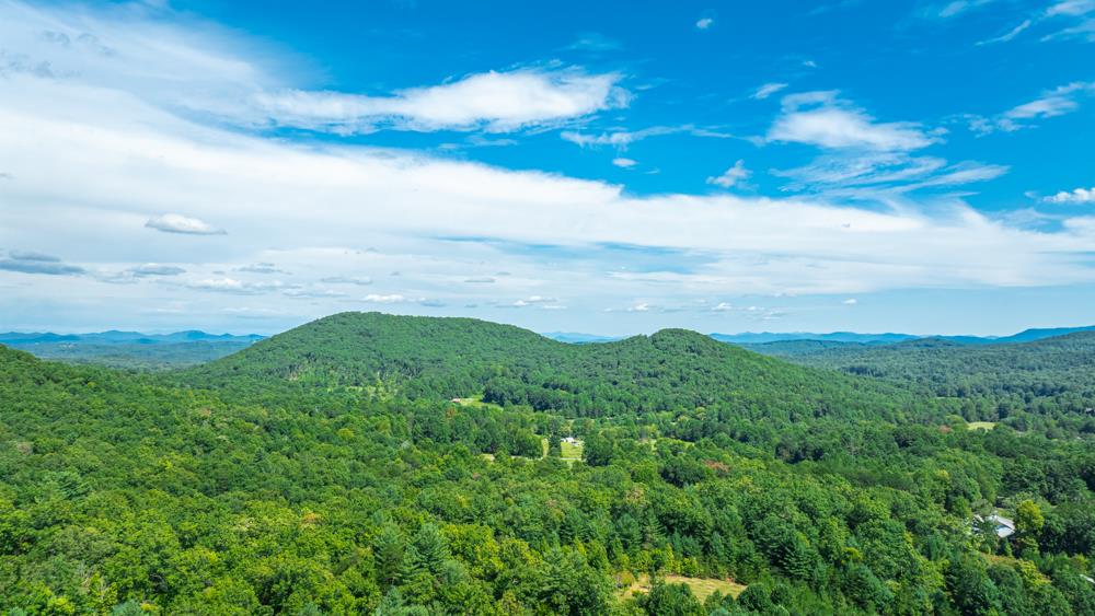 300 Cloudland Trace