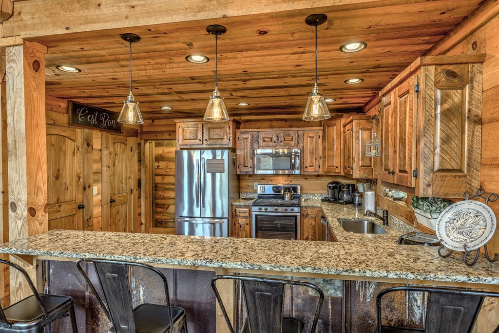 300 Cloudland Trace