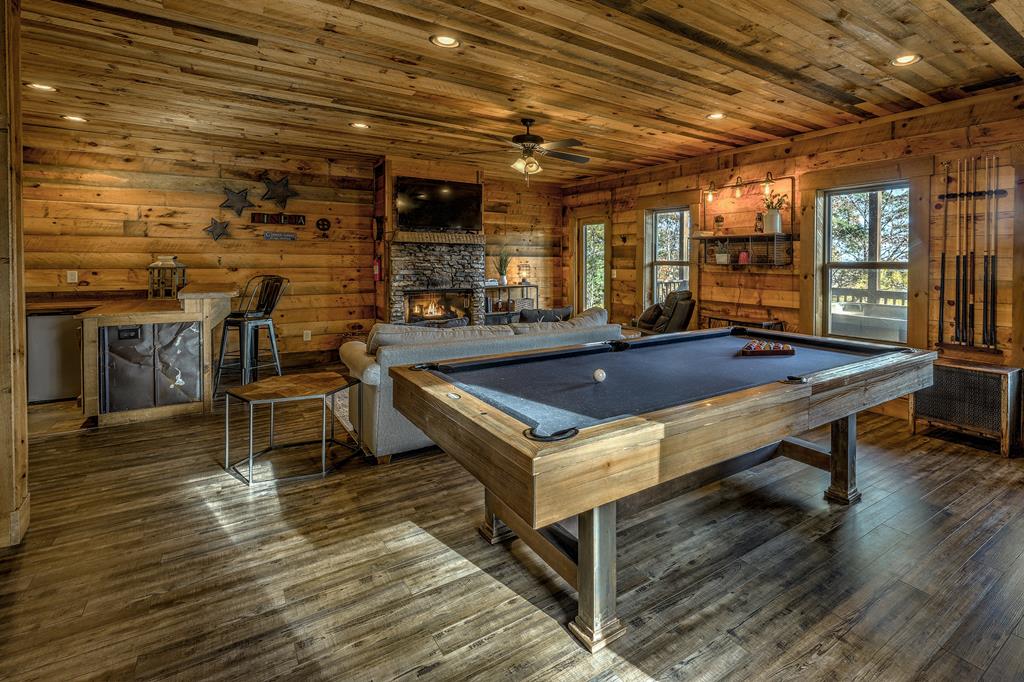 300 Cloudland Trace