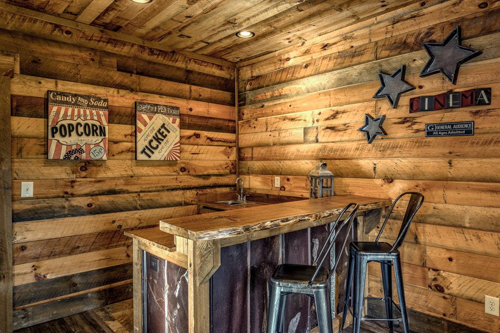300 Cloudland Trace