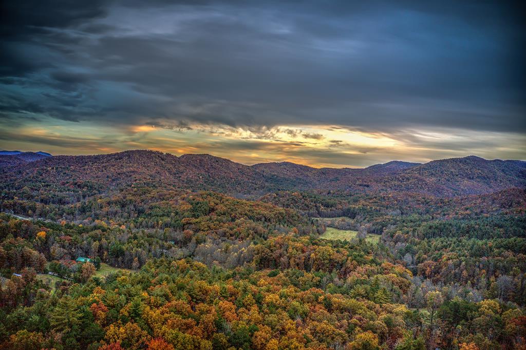 300 Cloudland Trace