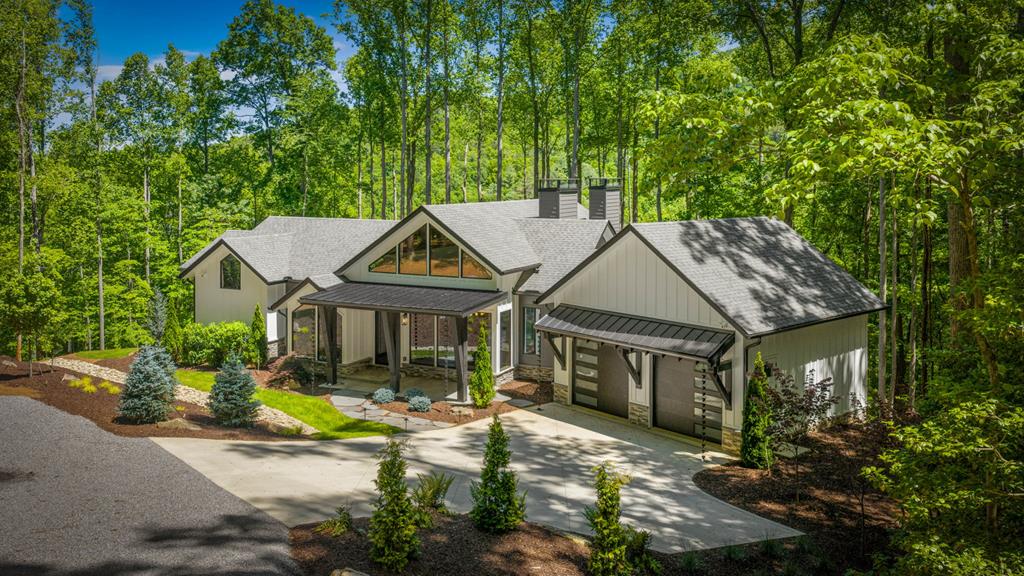 172 Grand Oaks Trail