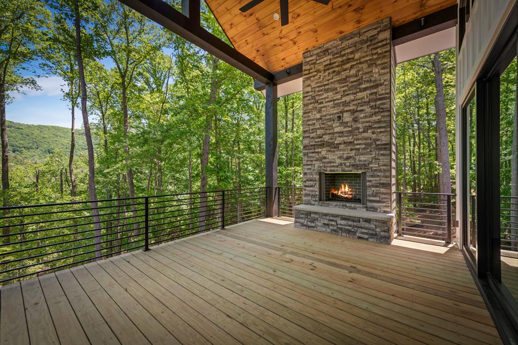 172 Grand Oaks Trail