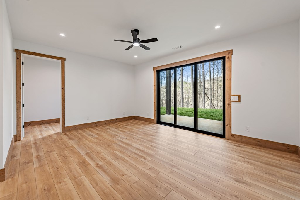 172 Grand Oaks Trail